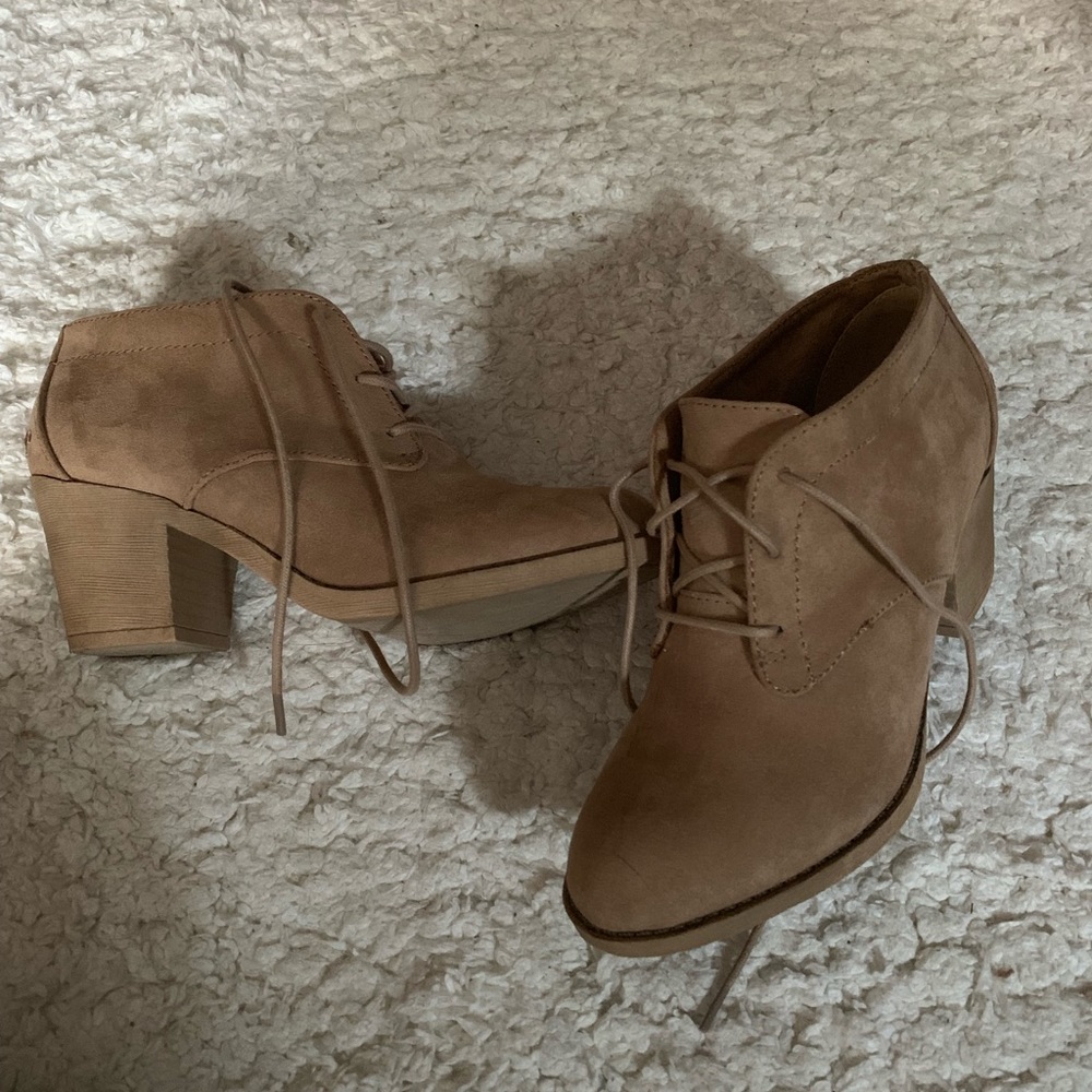 Suuperrr cute booties!